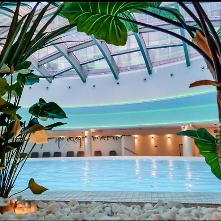 Apartman Hanza Tower Deluxe Jacussi & Sauna & Pool