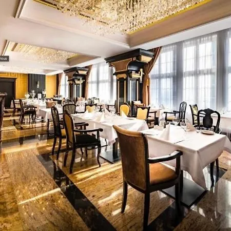 Apartman Hanza Tower Deluxe Jacussi & Sauna & Pool
